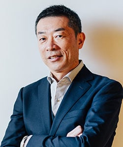 三枝 幸夫 氏